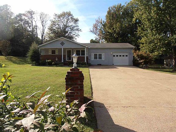 2nd image of 111 East Dr