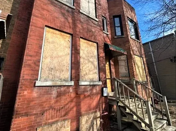 372 E 69th St, Chicago, IL 60637