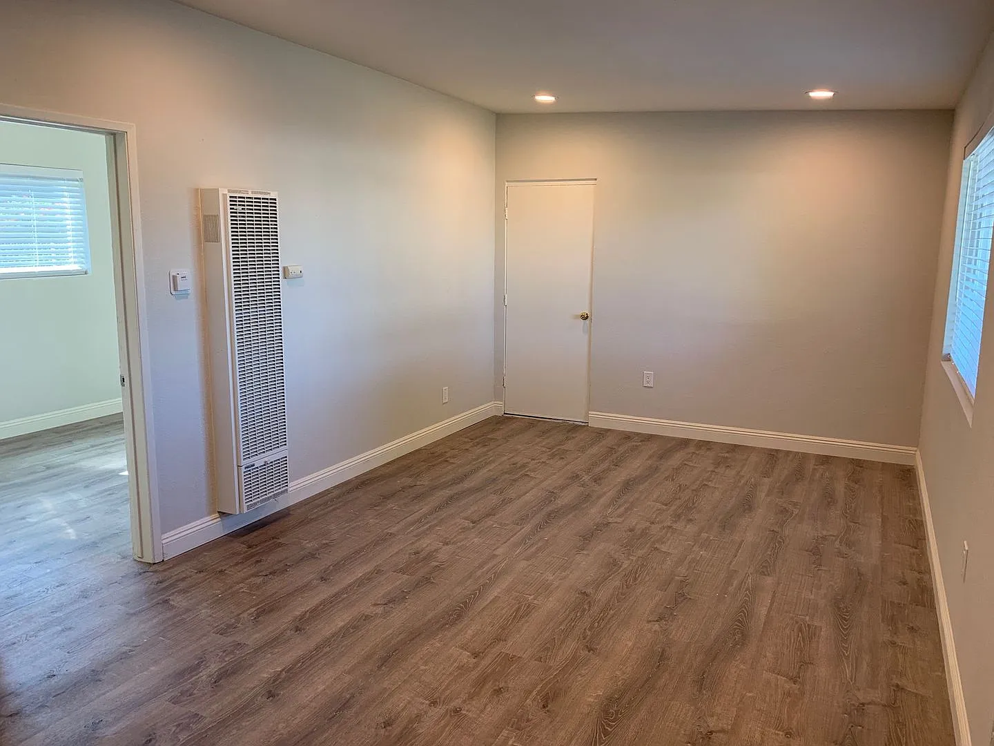 7800 Athens Circle — Photo 2