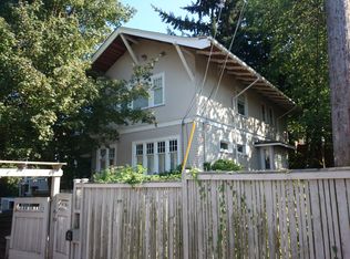 303 31st Ave S, Seattle, WA 98144