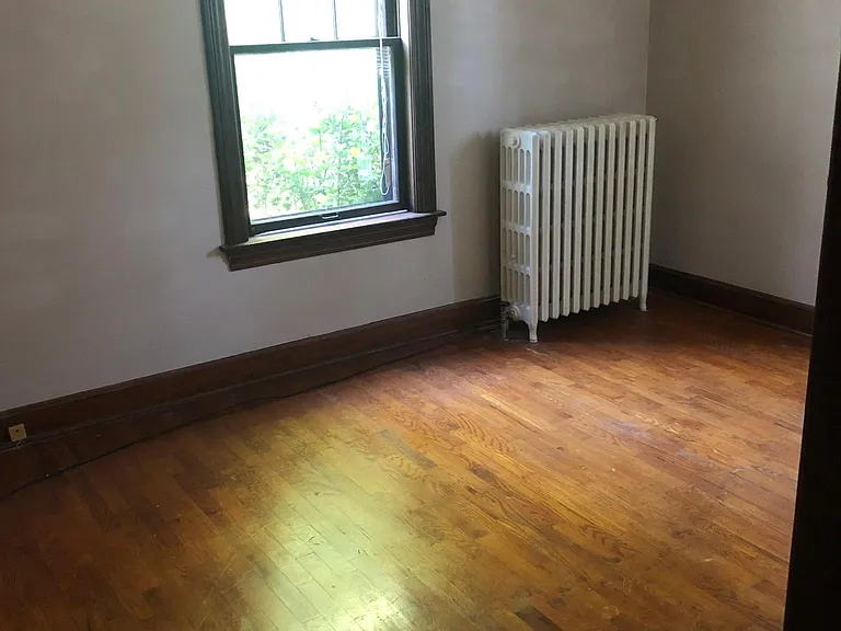 Larger bedroom