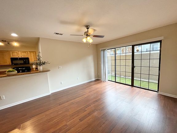 4th image of 208 S Habana Ave #208C