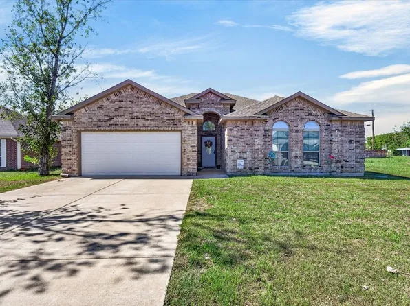 233 Anchor Ln, Mabank, TX 75156