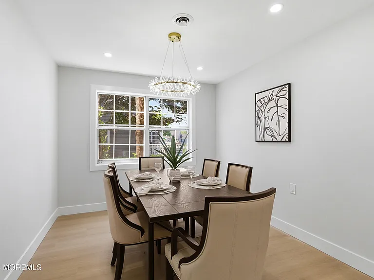 2 Leighton Ln — Photo 13