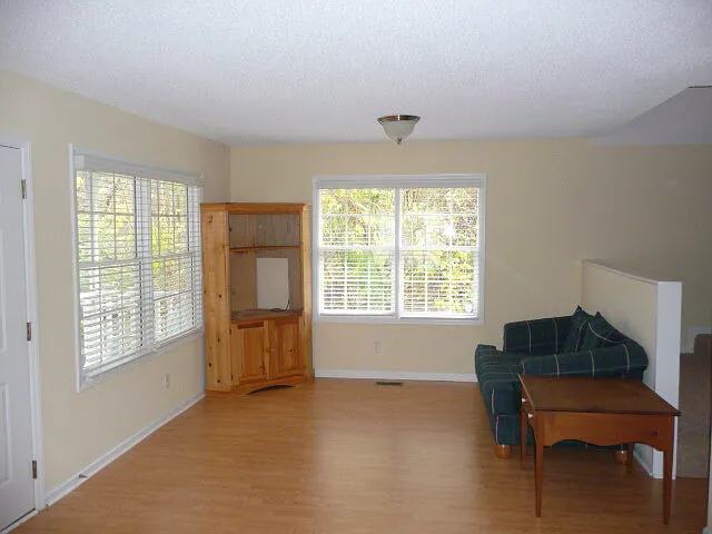 510 McCauley St — Photo 3