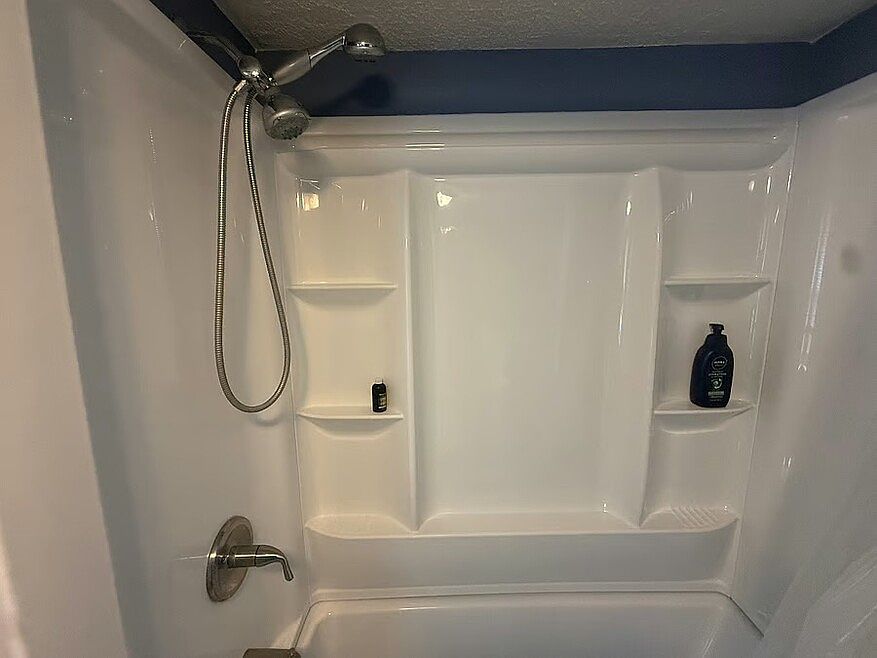 1st image of 2506 S Lee Hwy #2