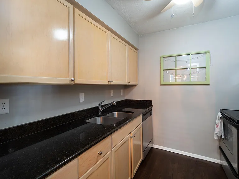 1150 Collier Rd NW #H-10 — Photo 7