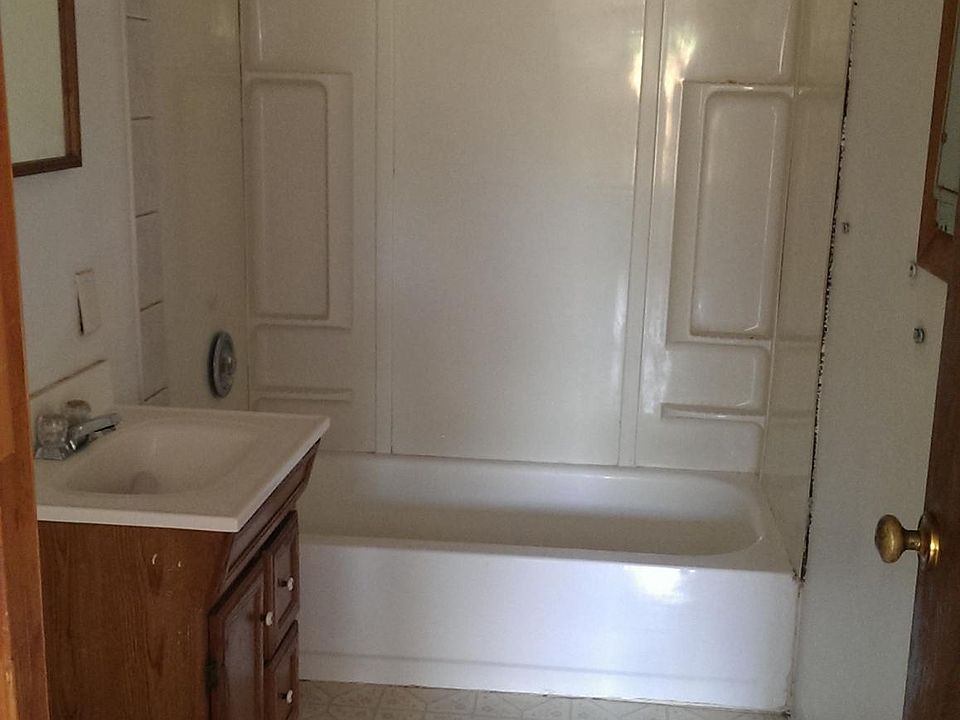 2nd image of 22 Middle St #22A