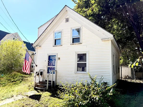 32 Warren Street, Rockland, ME 04841