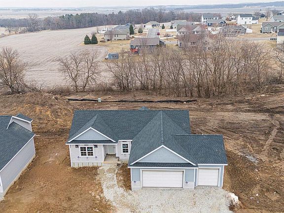 2nd image of 504 Ridge Court