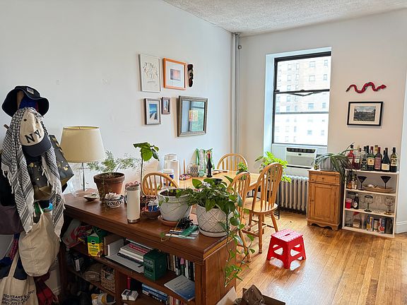 3rd image of 83 W 104th St #5F