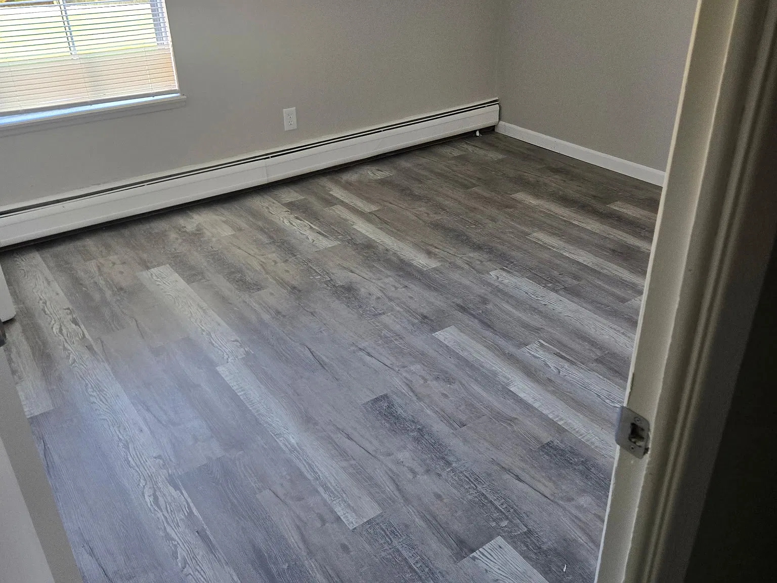 2 bed, 750 sqft, $1,050 — Photo 4