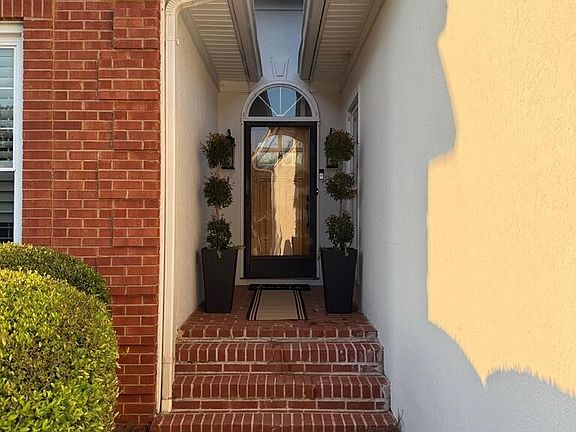 4th image of 103 Emily Ct