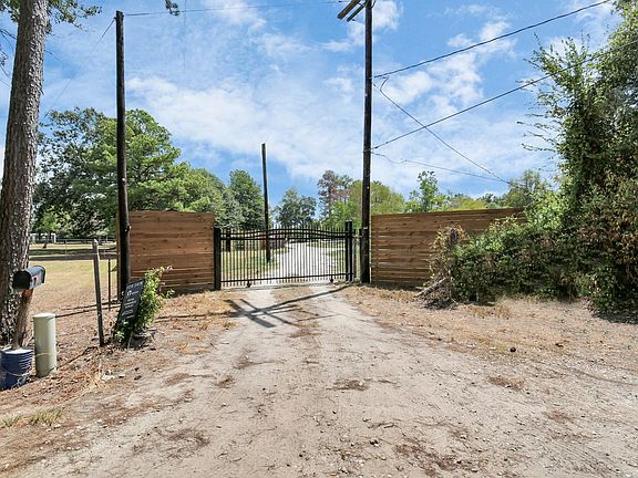 2nd image of 18380 Blackberry Rd