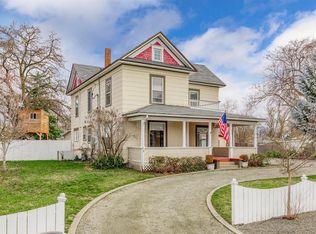 219 S 7th St, Central Pt, OR 97502