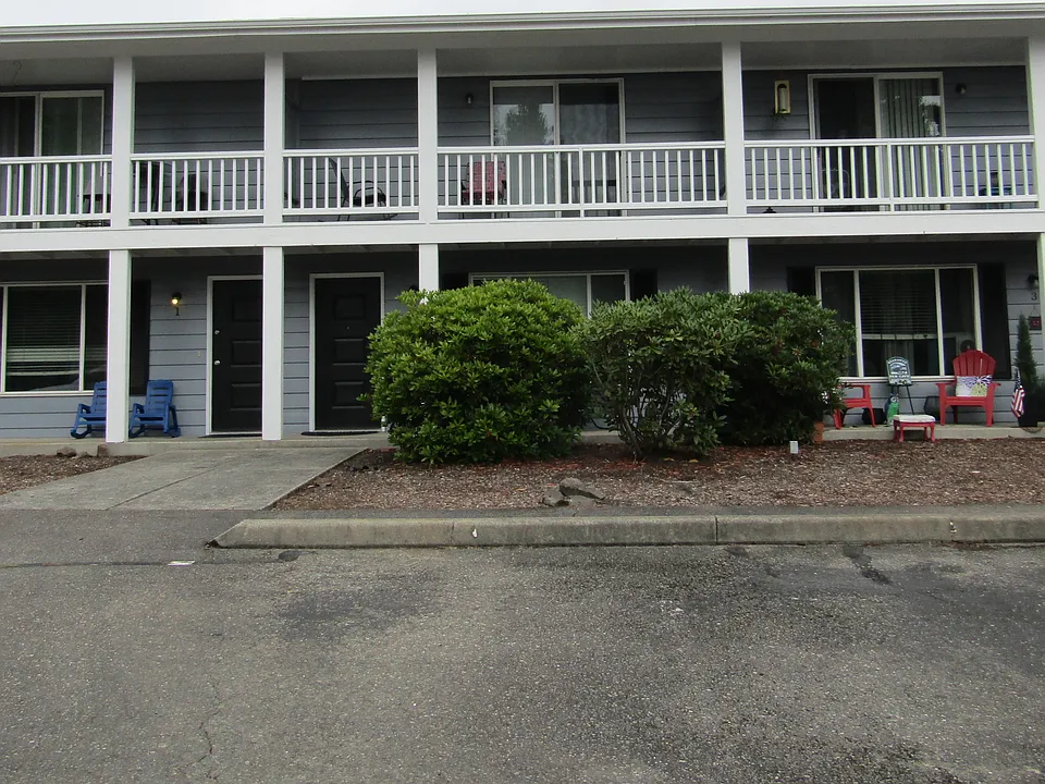 1433 Rainier Ct #3