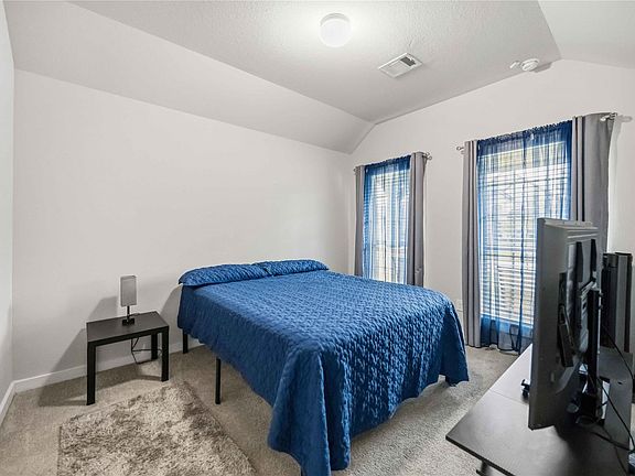 5th image of 615 Orchard Vale Rd