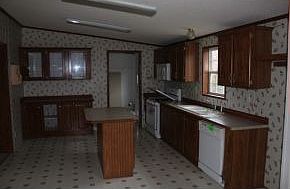 3rd image of 167 Evergreen Ln