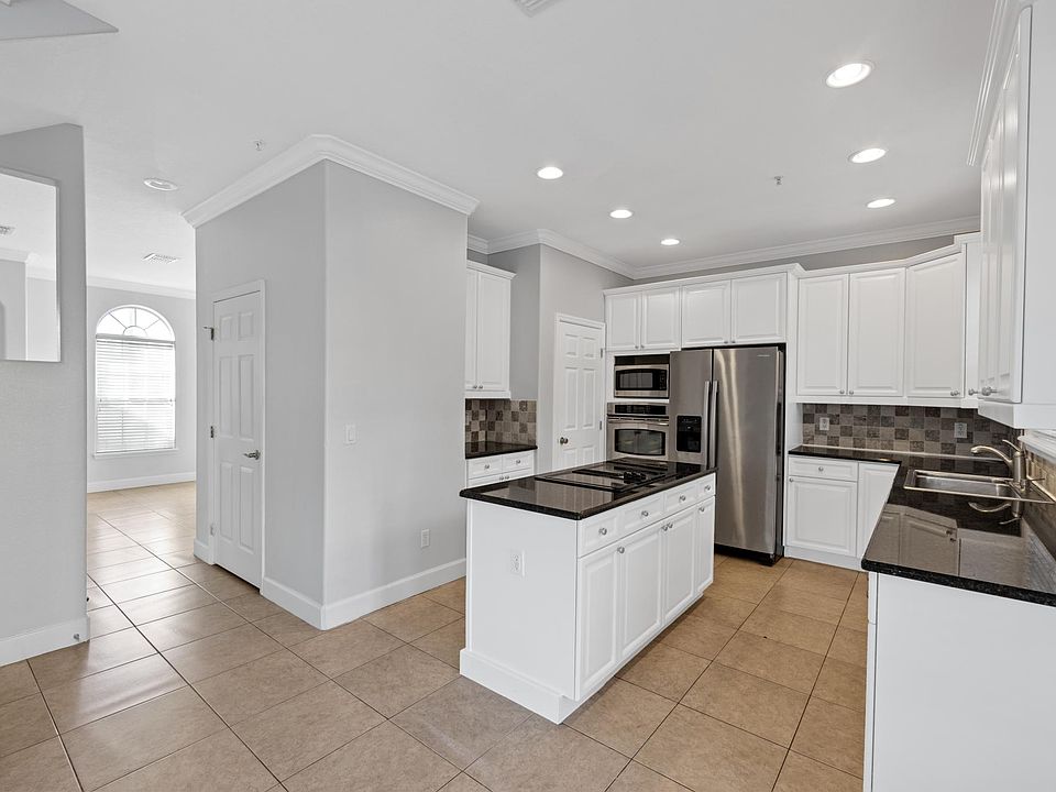 1st image of 1020 Minnesota Ave APT 9