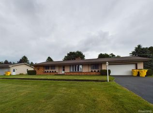 5181 Cottrell Rd, Vassar, MI 48768