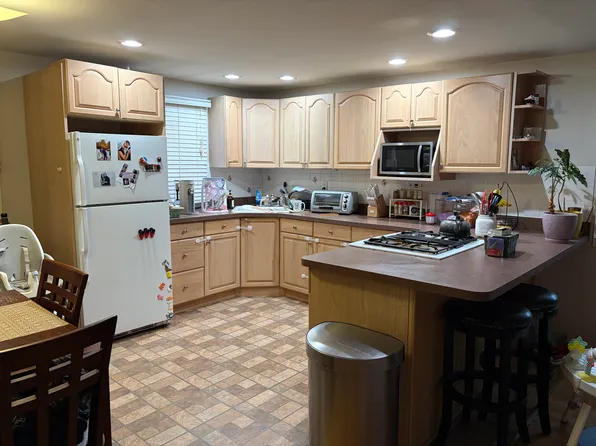 (undisclosed Address), Seaford, NY 11783