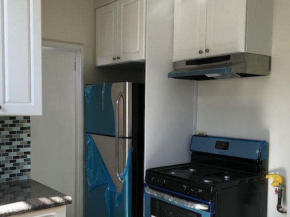 2nd image of 3065 Sedgwick Ave