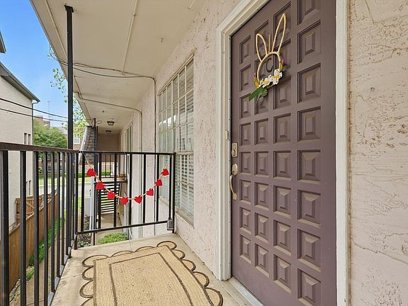 2nd image of 3212 Daniel Ave APT C
