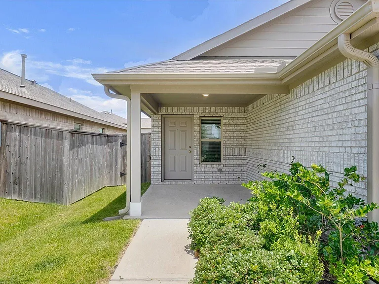 7814 Switchgrass Creek Dr — Photo 8
