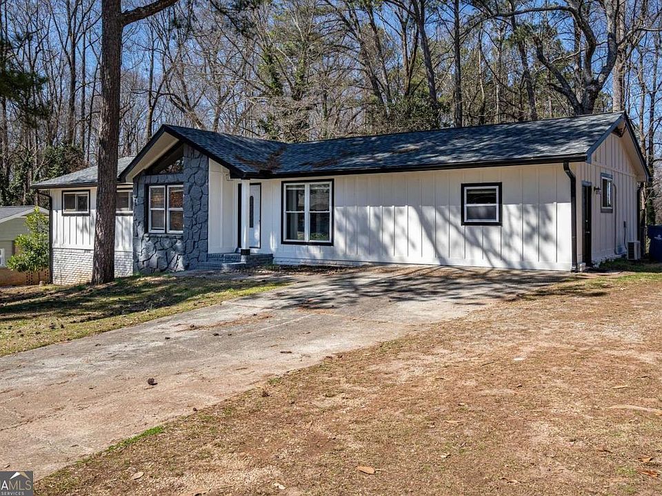 1st image of 2623 Regal Cir