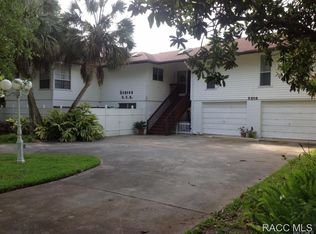 5509 Riverside Dr, Yankeetown, FL 34498