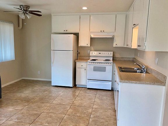3rd image of 9906 Buena Vista Dr