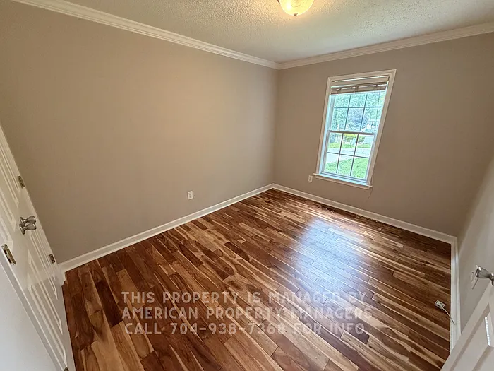 103 Whitney Ct — Photo 12
