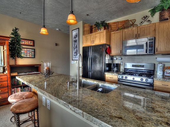 Fully-equipped kitchen