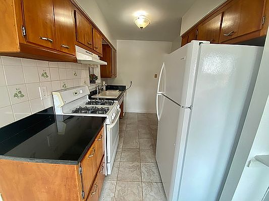 4th image of 8609 59th Ave #3
