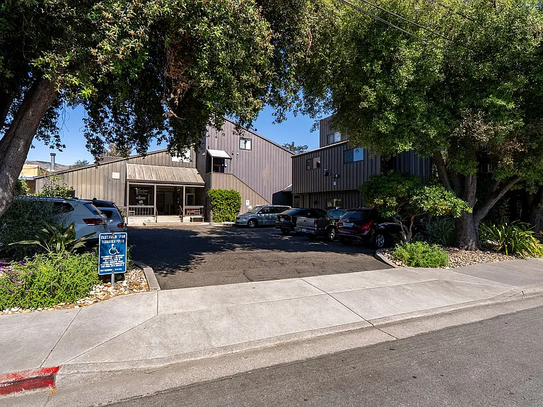 2074-2078 Parker Street - Residential — Photo 41