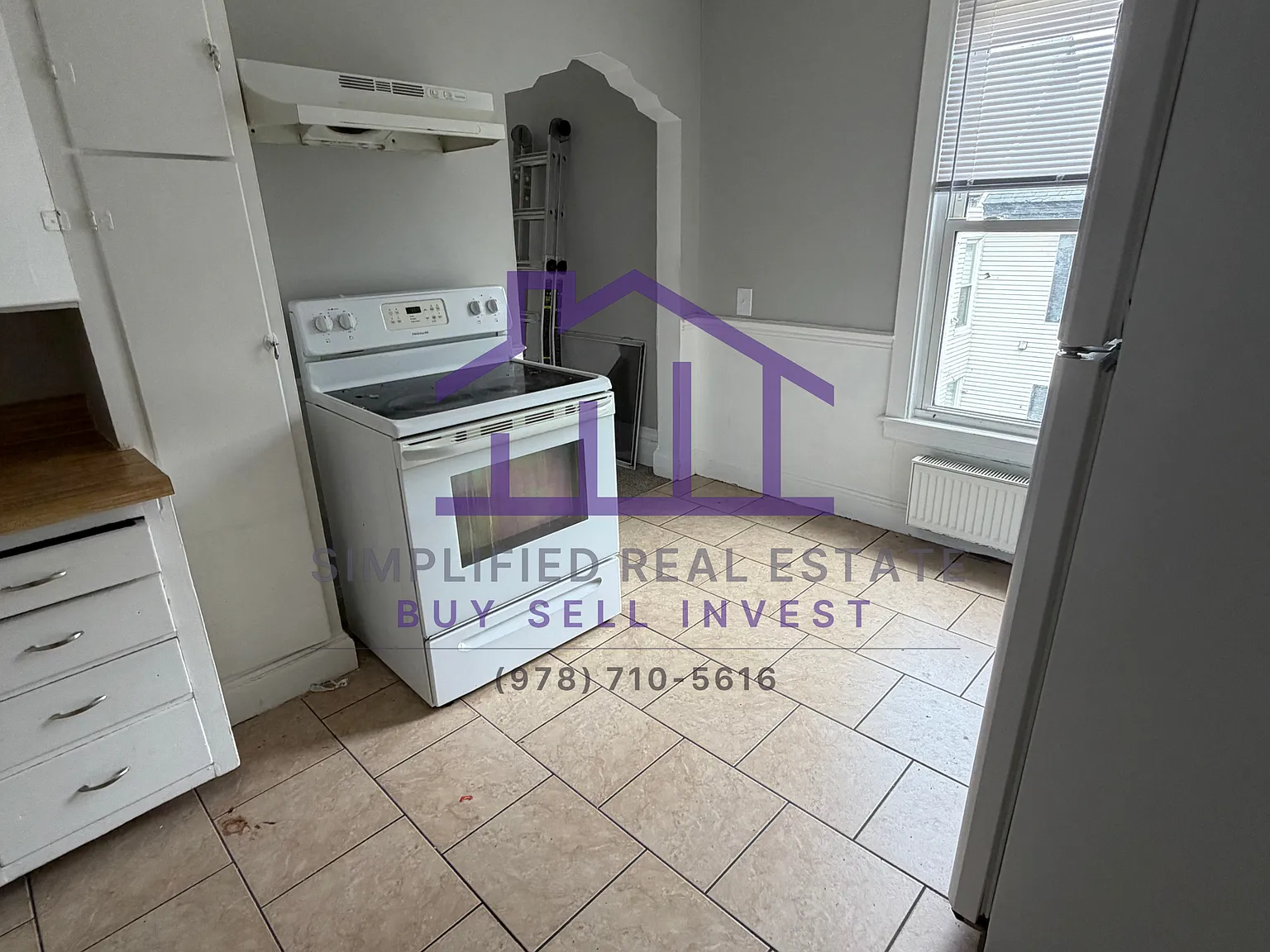 3 bed, $1,900 — Photo 2