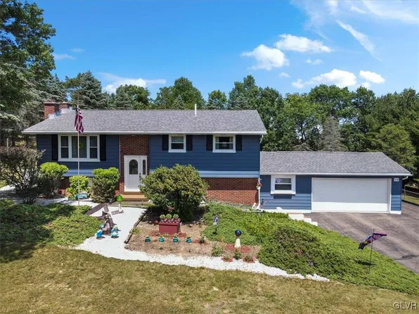 114 Willowherb Ln, Stroudsburg, PA 18360