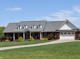 403 Dock Dorsey Rd, Cleveland, GA 30528