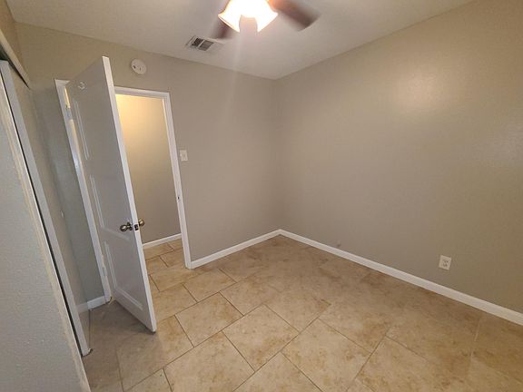 4th image of 310 E Hutchins Pl Unit 101