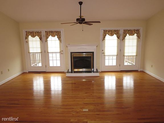 4th image of 210 Kim Ct