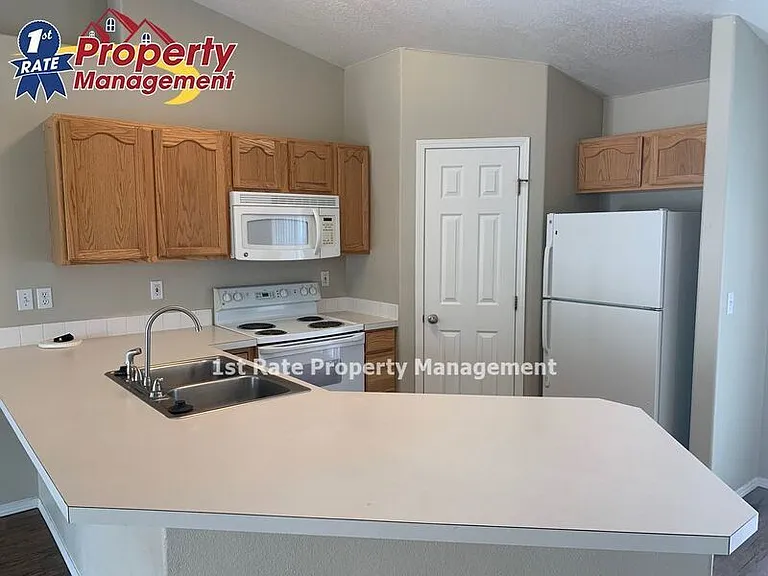 3316 Coachman Ct — Photo 7