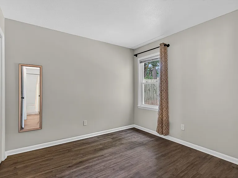 123 Basswood Ct — Photo 17