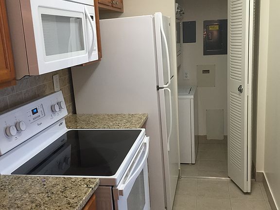 Kitchen with granit countertops