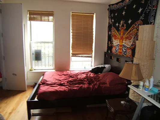 Rented by Joel Weisz, LREB | media 20