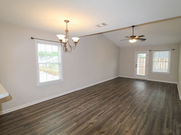 5th image of 432 Andover Dr