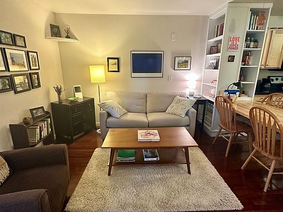 2nd image of 801 N Orange St Unit 307