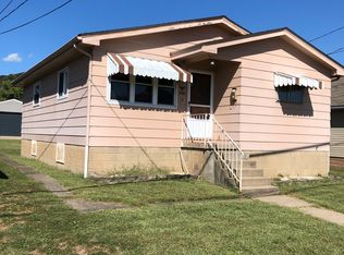 2208 Ohio St, Moundsville, WV 26041
