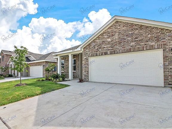 3rd image of 8421 Hawkview Dr