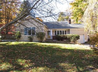 2817 Old Yorktown Rd, Yorktown Heights, NY 10598
