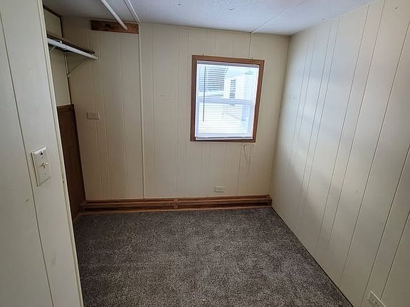 3rd image of 500 Pioneer Rd #4